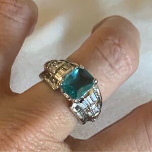 Aquamarine cubic zirconia ring size 6
